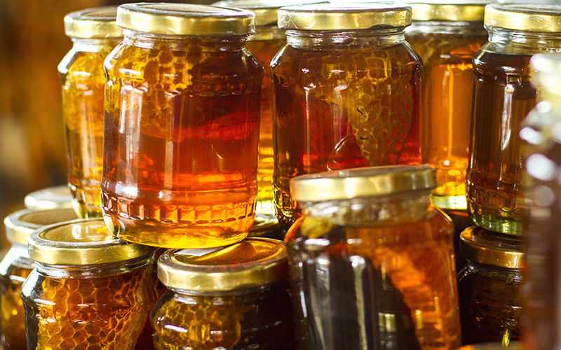 Alcohol-Honey-Jars-Additives